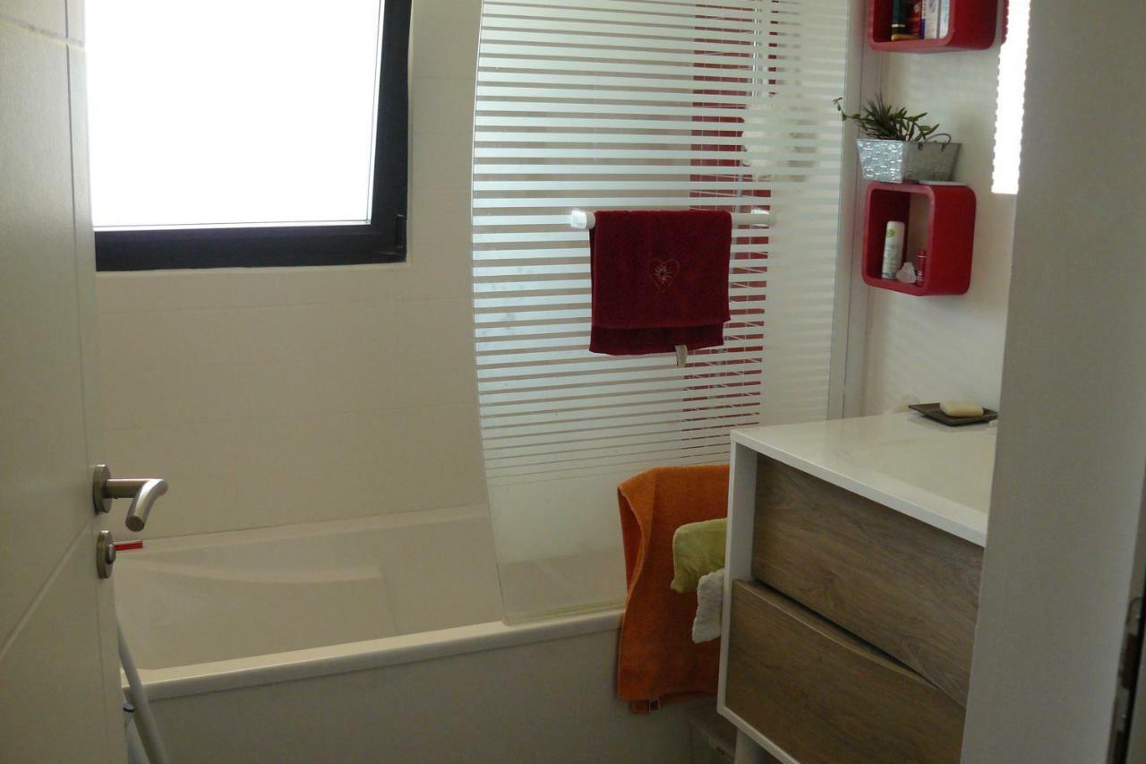 Chambre chez l'habitant Hauteville-sur-Fier Extérieur photo